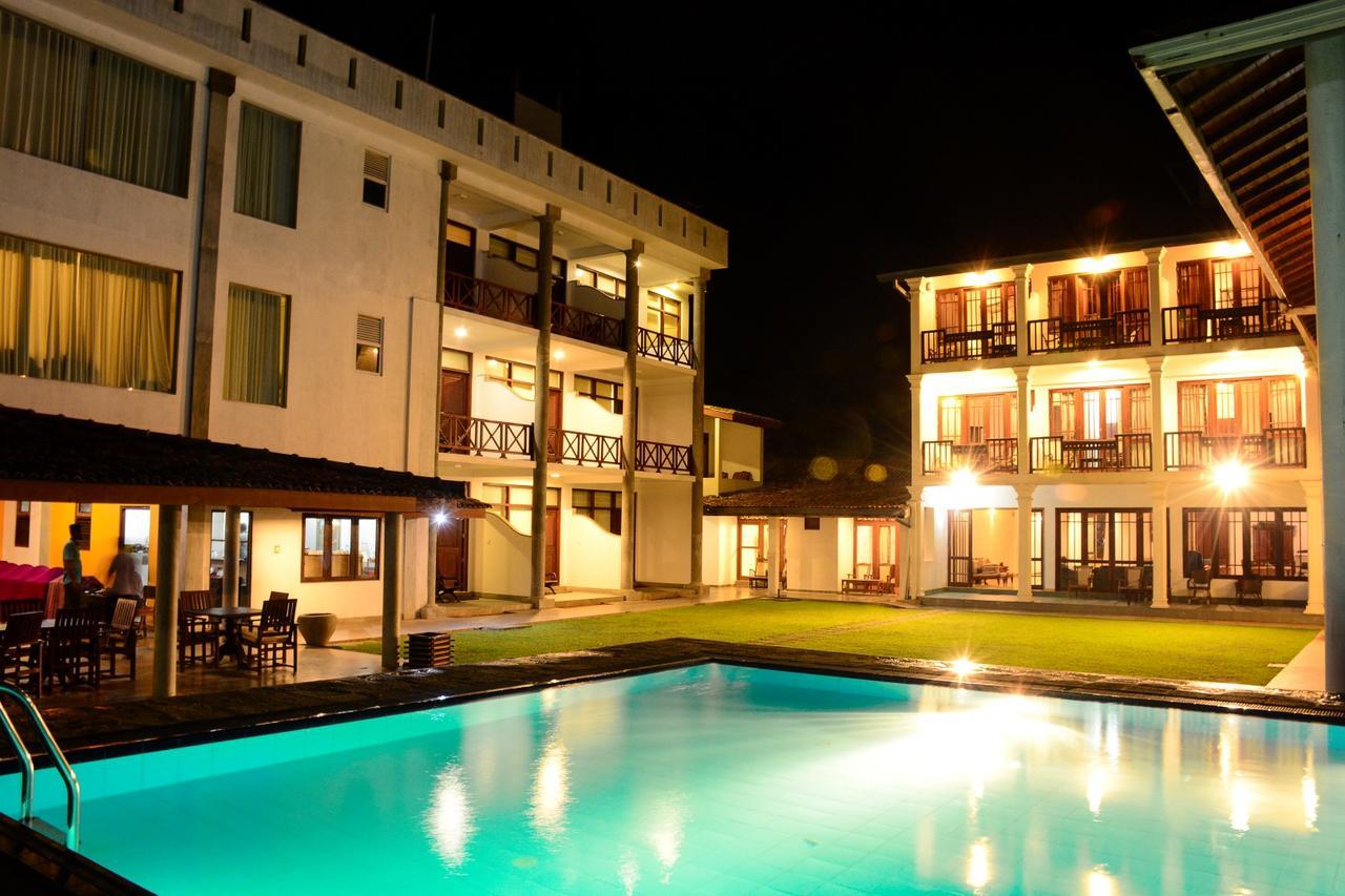 Ranmal Beach Hotel Hikkaduwa Exterior photo