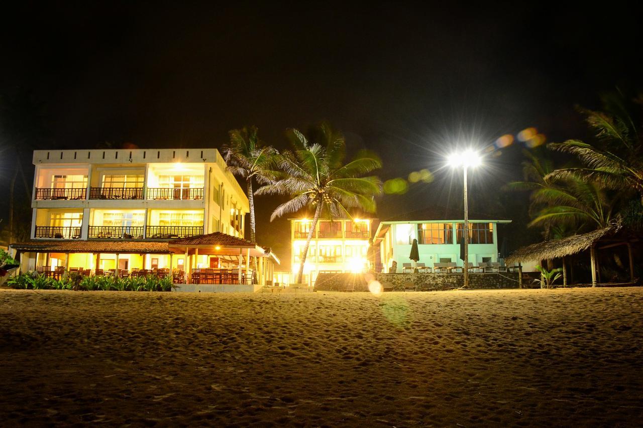 Ranmal Beach Hotel Hikkaduwa Exterior photo