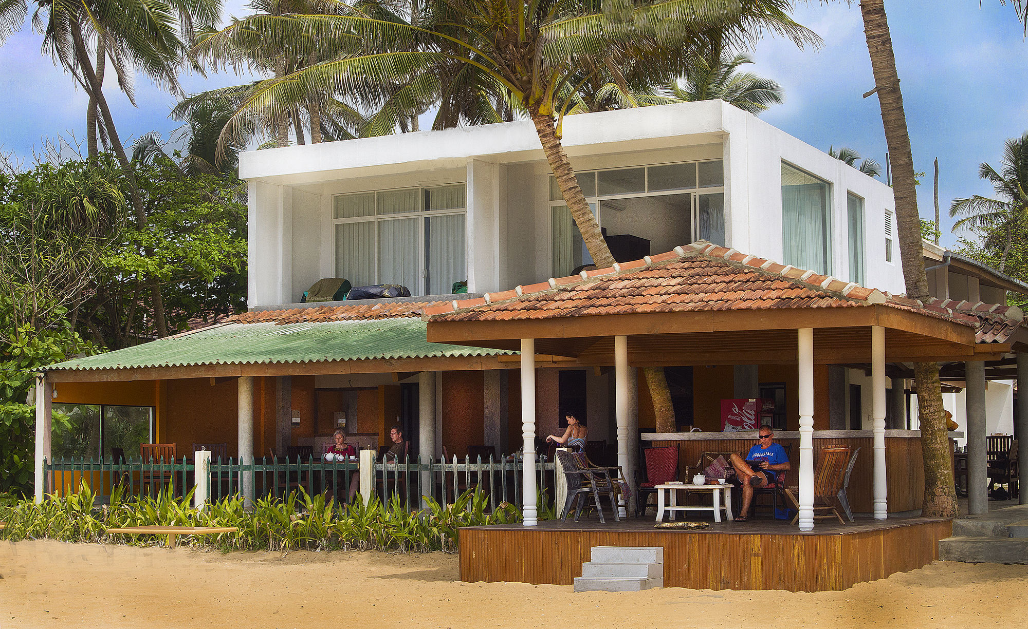 Ranmal Beach Hotel Hikkaduwa Exterior photo